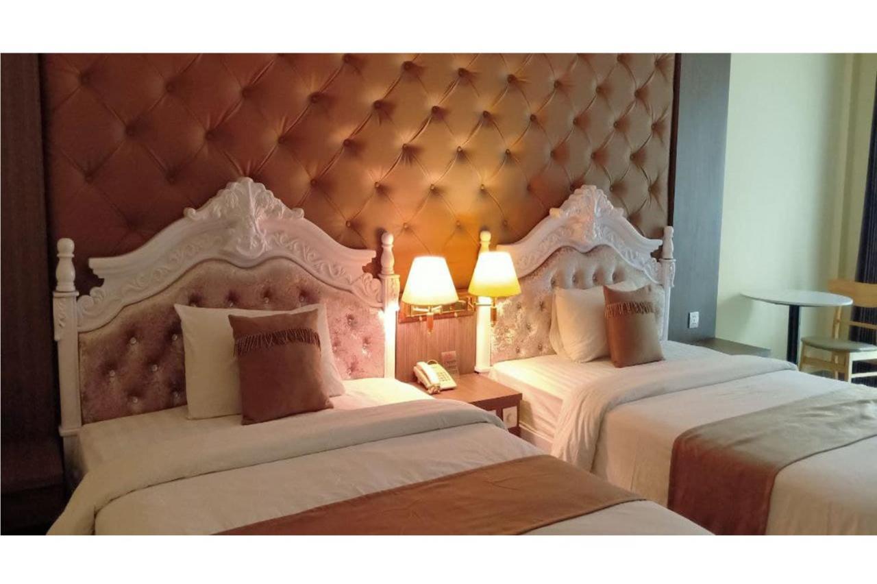 You Eng Hotel Phnom Penh Zewnętrze zdjęcie